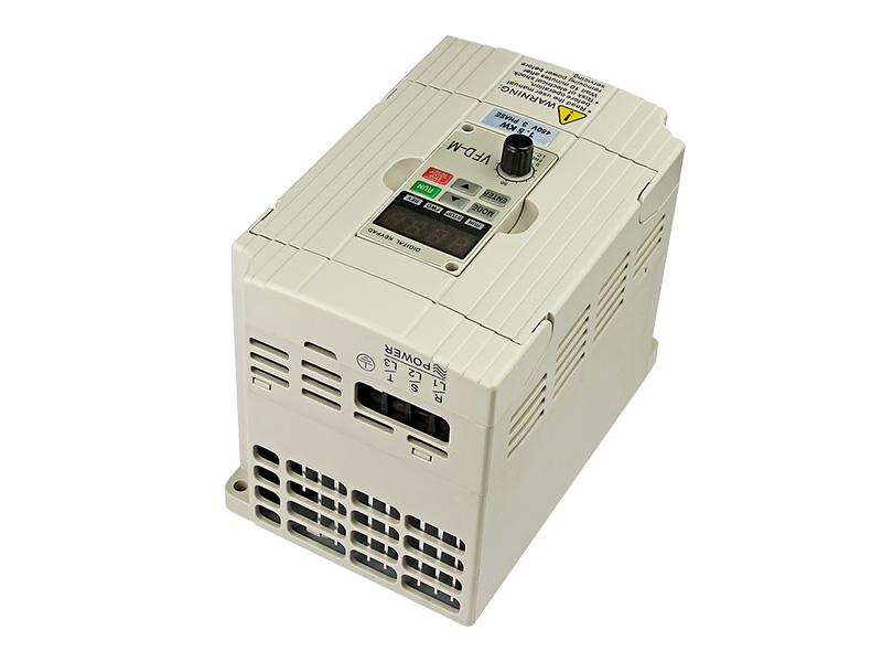8000S通用變頻器，變頻調(diào)速器，變頻器廠家，電機變頻器，三相變頻器